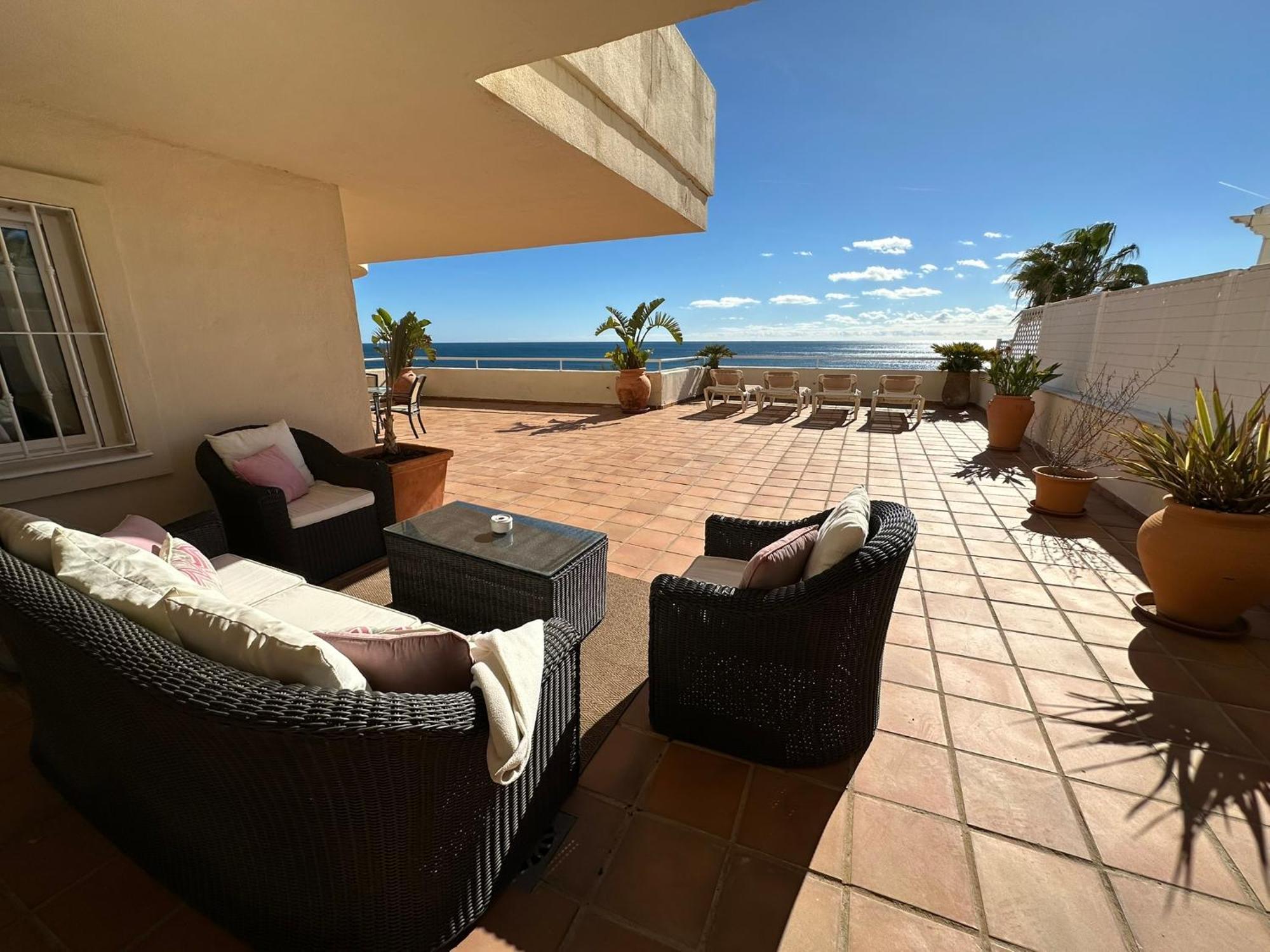 Apartments Bermuda Beach Estepona Exterior foto