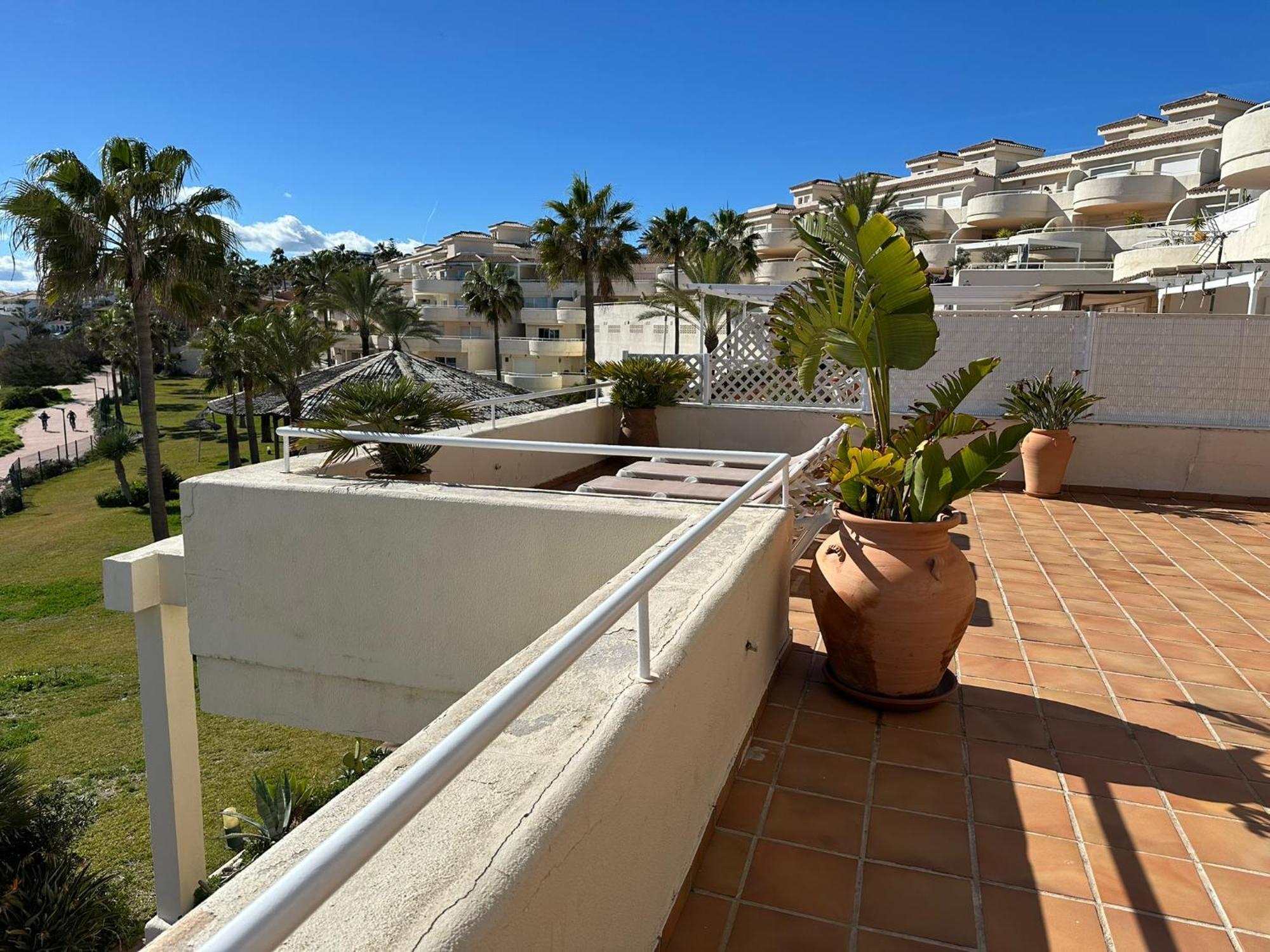 Apartments Bermuda Beach Estepona Exterior foto