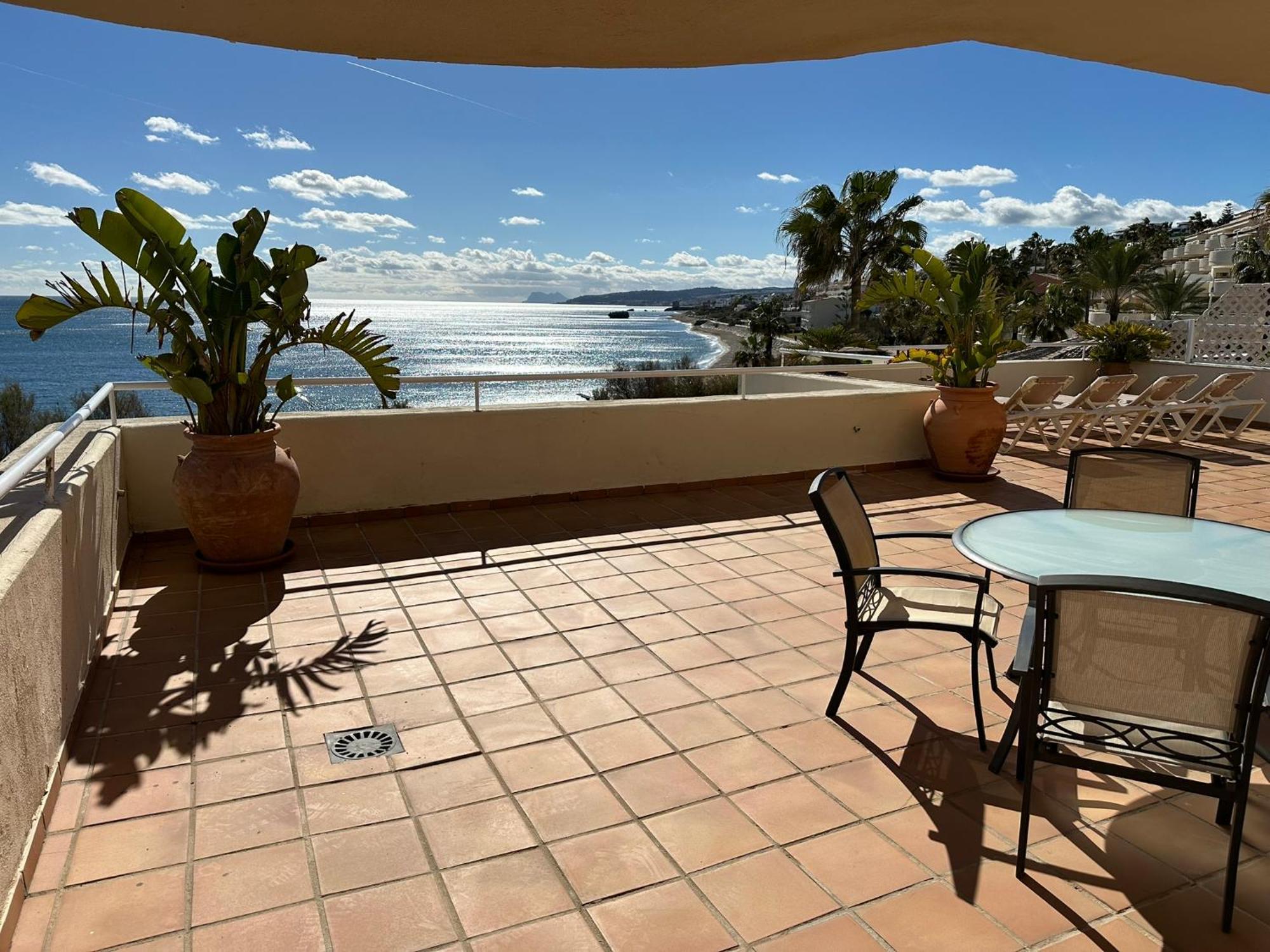 Apartments Bermuda Beach Estepona Exterior foto