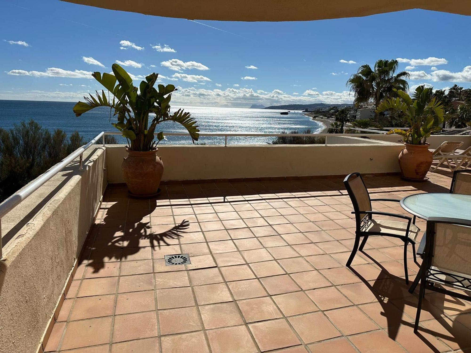 Apartments Bermuda Beach Estepona Exterior foto