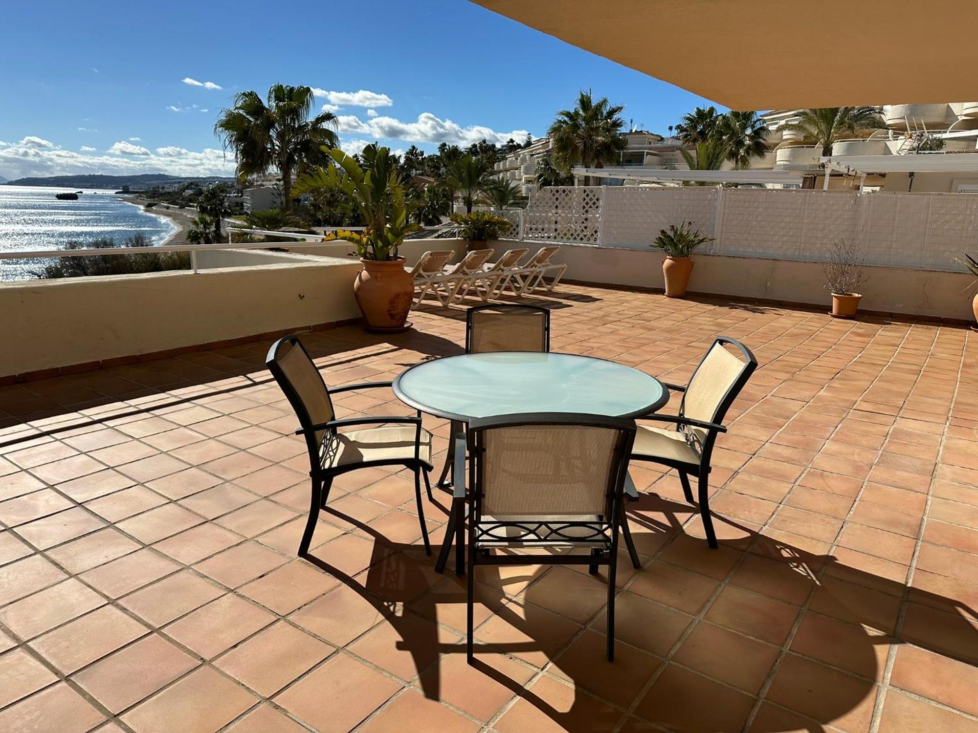 Apartments Bermuda Beach Estepona Exterior foto