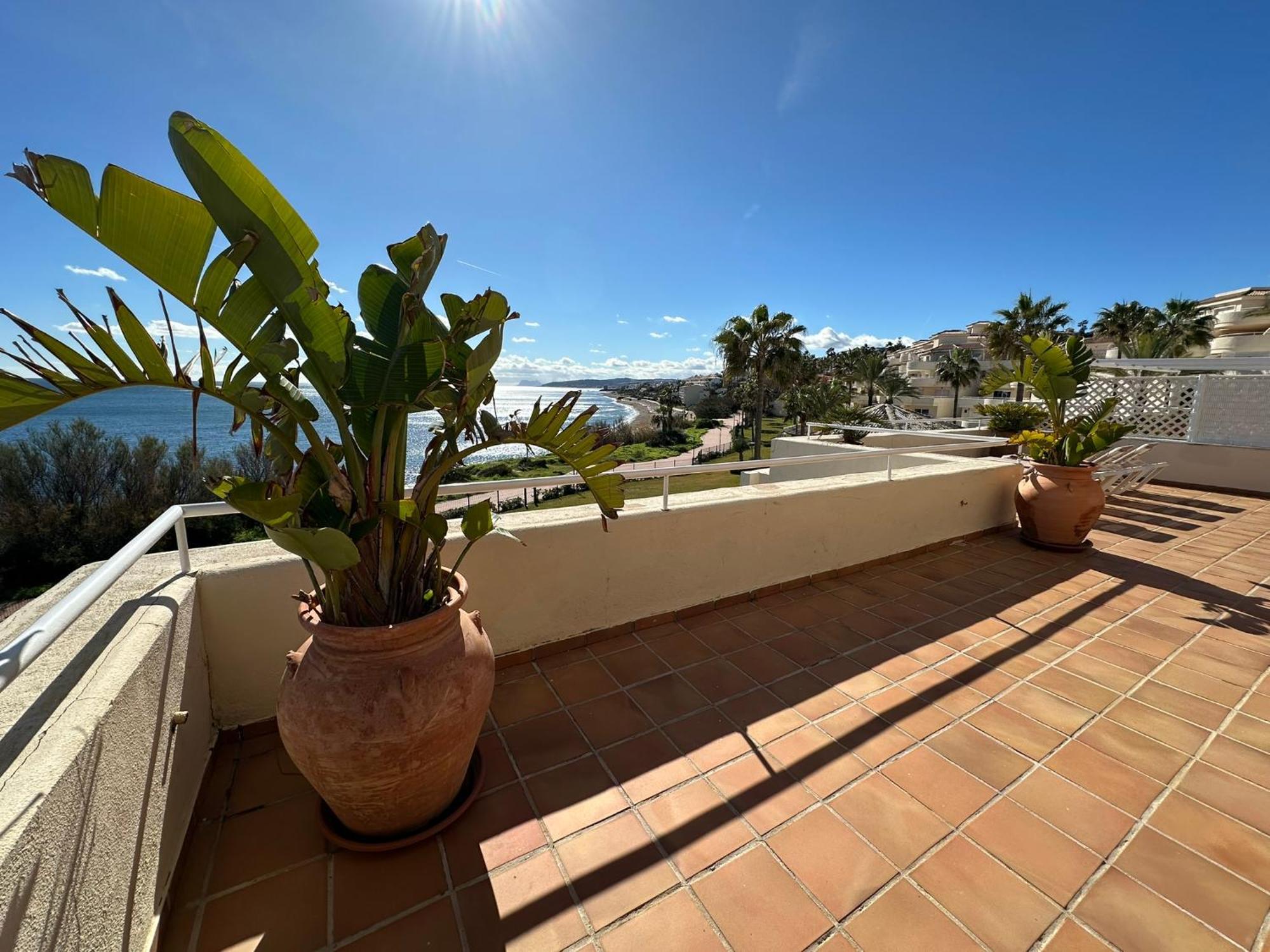 Apartments Bermuda Beach Estepona Exterior foto