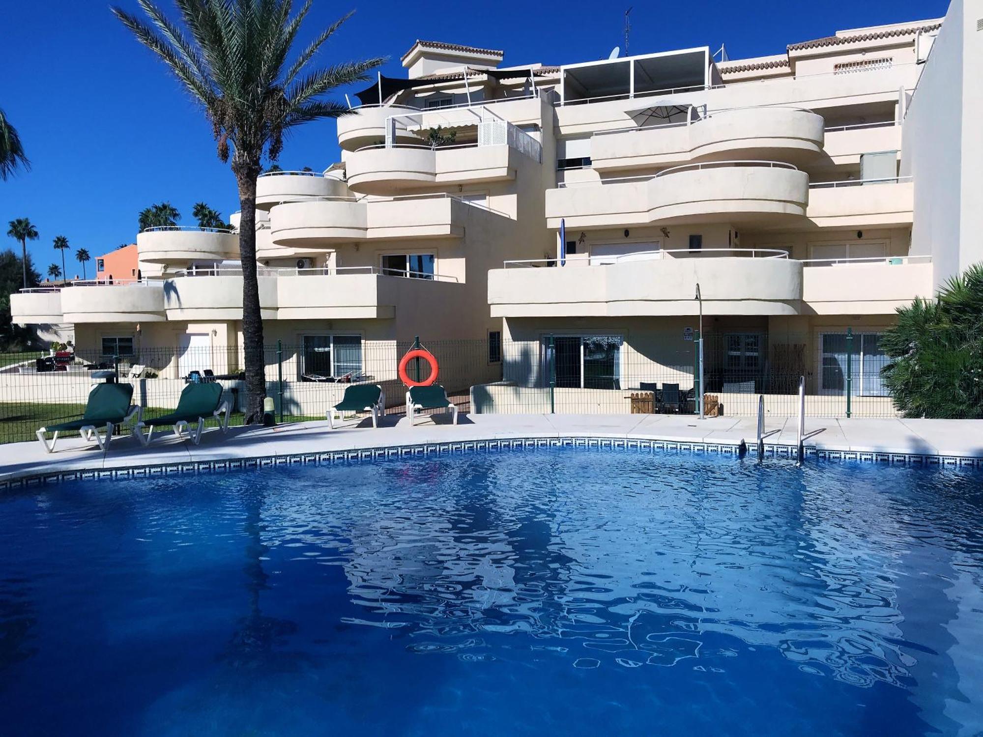 Apartments Bermuda Beach Estepona Exterior foto