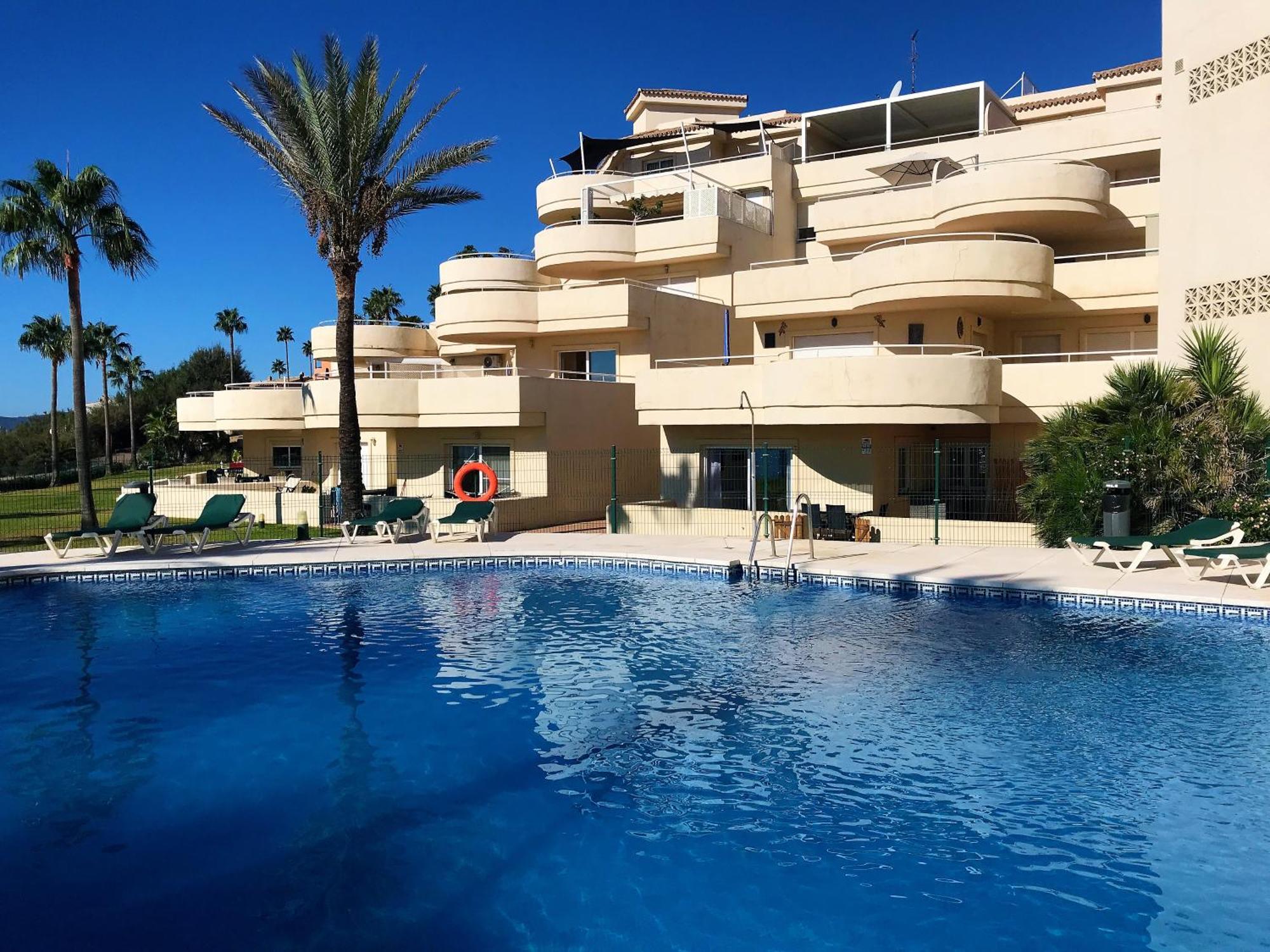Apartments Bermuda Beach Estepona Exterior foto