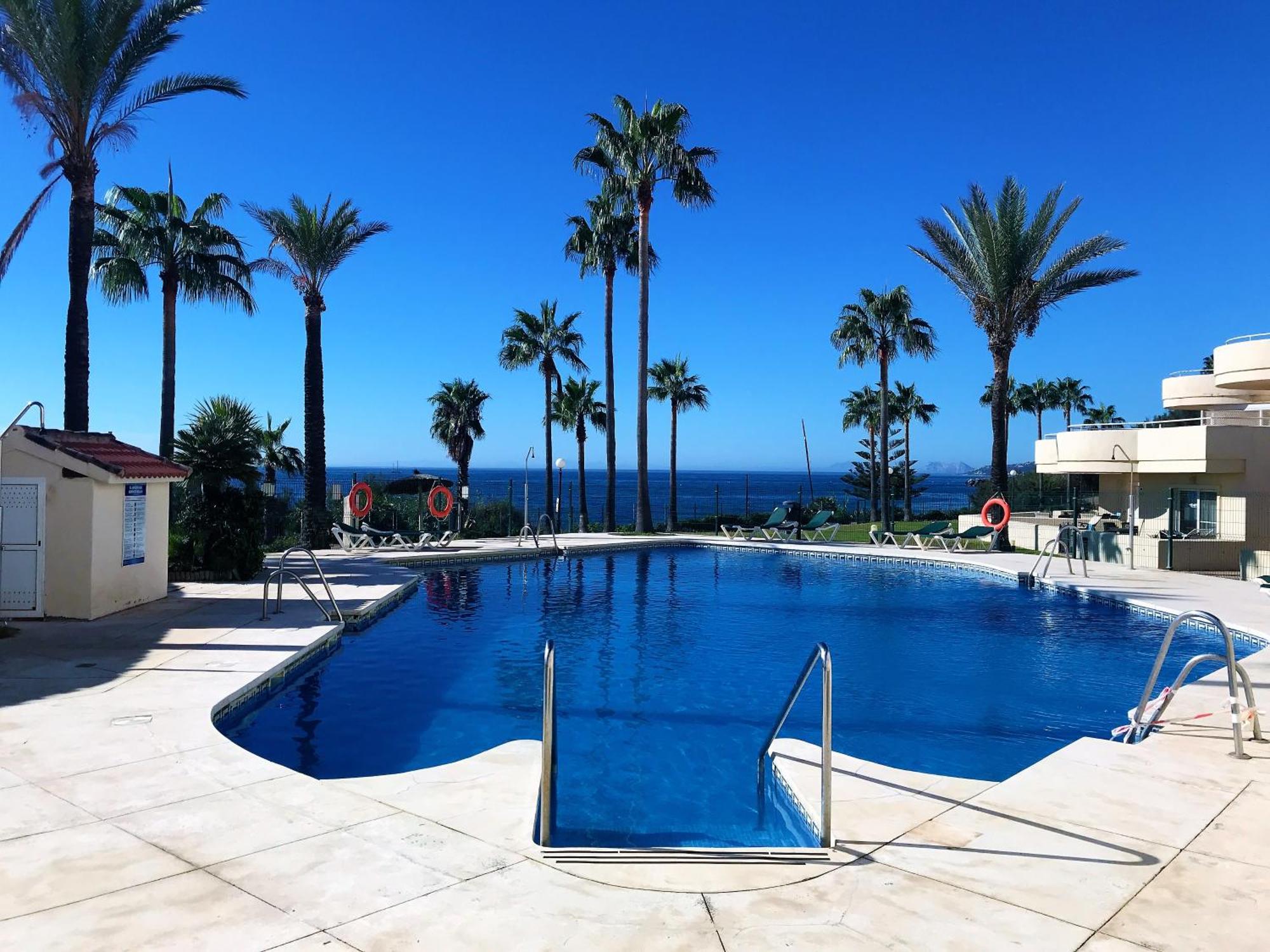 Apartments Bermuda Beach Estepona Exterior foto