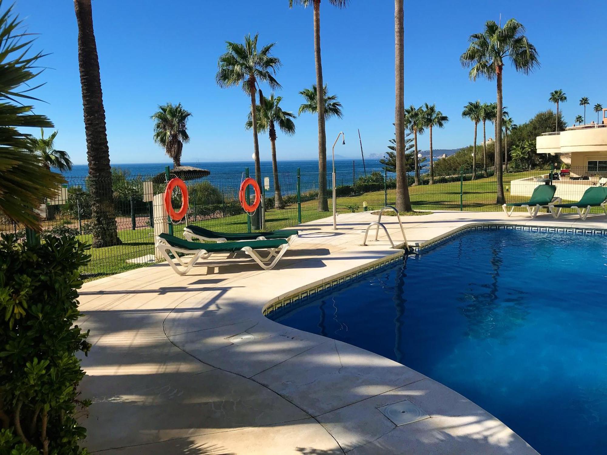 Apartments Bermuda Beach Estepona Exterior foto